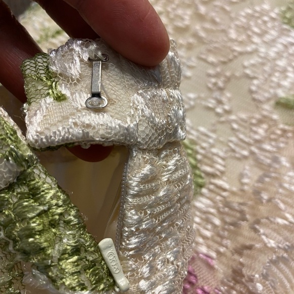 Tango Women’s 2pc Easter Jacket And Skirt Shiny Lace Floral Flutter Size 12. - Picture 11 of 11